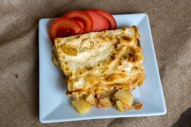 Musakka - geleneksel bir Balkan uzmanlık