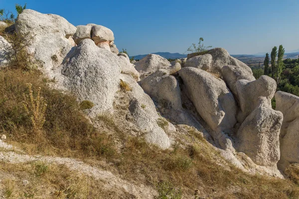 Fenómeno del rock Boda de piedra cerca de la ciudad de Kardzhali — Foto de Stock