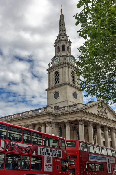 LONDRES, INGLÊS - JUNHO 16 2016: Igreja de St Martin-in-the-Fields, Cidade de Londres — Fotografia de Stock