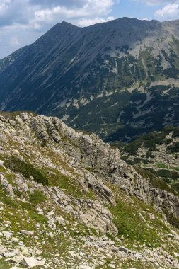 Manzara Banderitsa üzerinden geçmek için Todorka tepe, Pirin Dağı