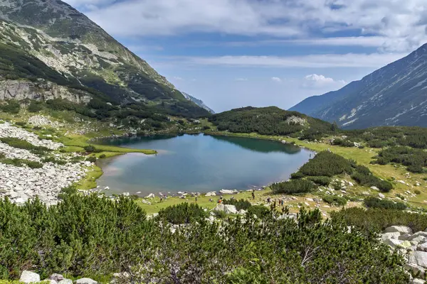 Muratovo göl, Pirin Dağı şaşırtıcı görünümü — Stok fotoğraf