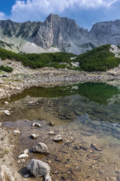 Paisagem da tarde de Sinanitsa Pico e lago, Montanha Pirin — Fotografia de Stock