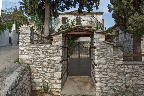 Orthodoxe kerk in plaats van Theologos, Thassos island, Oost-Macedonië en Thracië — Stockfoto