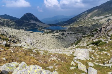Bulutlar üzerinde Gergiyski göller, Pirin Dağı