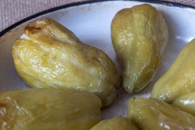 pirinç ve baharat ile Közlenmiş biber dolması