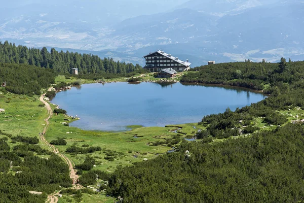 Panorama incrível em torno do lago Bezbog, Pirin Mountain — Fotografia de Stock