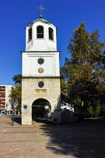 Stary kościół w centrum miasta Plewen — Zdjęcie stockowe