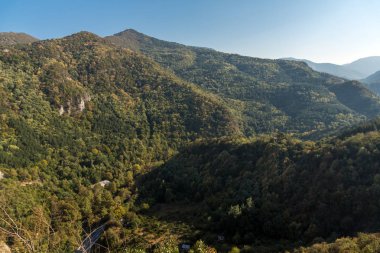 Rodop dağ ve Harabeleri sonbahar yataydan Ali'nın kale, Plovdiv bölge