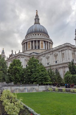 Londra, İngiltere - 17 Haziran 2016: Londra'daki St. Paul Katedrali şaşırtıcı