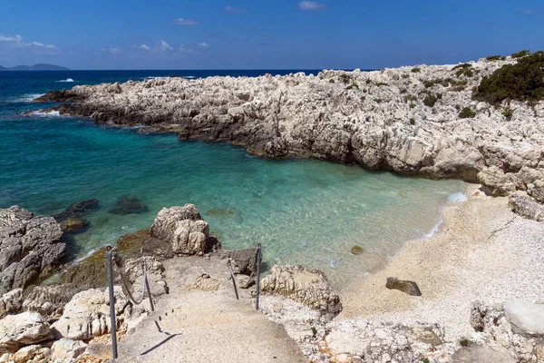 Stenen op Alaties Beach, Kefalonia, Ionische eilanden — Stockfoto