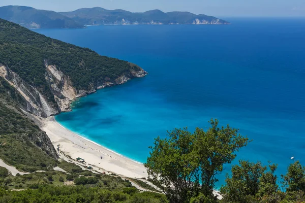 Panoramik manzaralı güzel Myrtos beach, Kefalonia, Ionian Islands — Stok fotoğraf