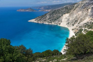 Panoramik manzaralı güzel Myrtos beach, Kefalonia, Ionian Islands