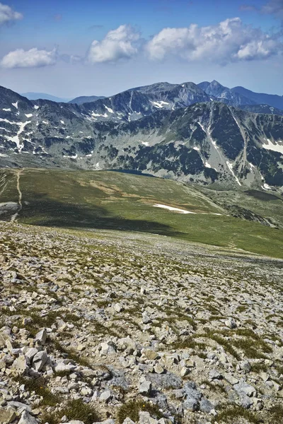 Amazing Landscape with The path for climbing a Vihren peak, Pirin Mountain, — Stock Photo, Image