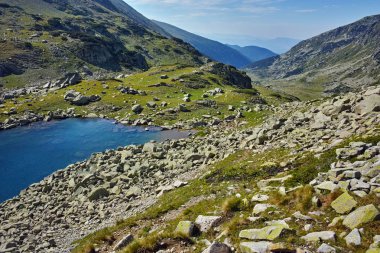 Argirovo Gölü, Pirin Dağı ile muhteşem manzara
