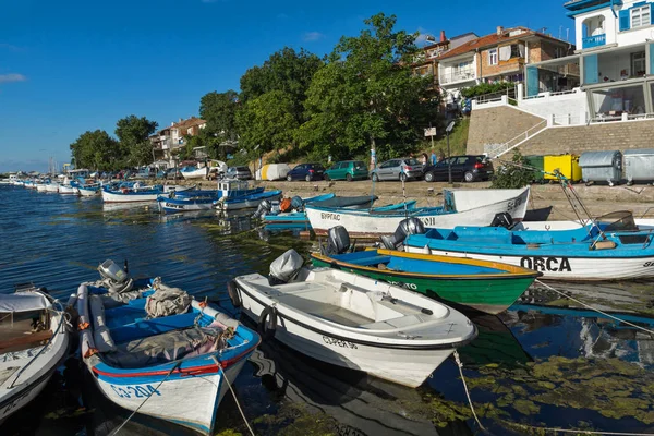 SOZOPOL, BULGARIA - 12 de julio de 2016: Panorama del puerto de Sozopol, Región de Burgas , —  Fotos de Stock