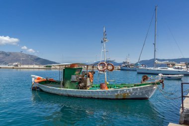 Sami, Kefalonia, Yunanistan - 26 Mayıs 2015: Panorama, bağlantı noktası Sami kasaba, Kefalonia, İyonya Adaları