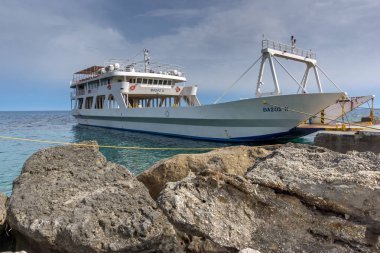 Pesada, Kefalonia, Yunanistan - 26 Mayıs 2015: Panorama, bağlantı noktası Sami kasaba, Kefalonia, İyonya Adaları