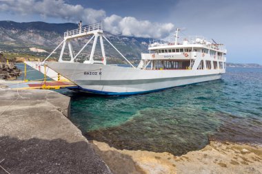 Pesada, Kefalonia, Yunanistan - 26 Mayıs 2015: Panorama, bağlantı noktası Sami kasaba, Kefalonia, İyonya Adaları