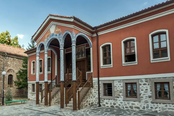 Perushtitsa, Bulgaristan - 4 Eylül 2016: 19. yüzyıl, Perushtitsa Danov bina okul — Stok fotoğraf