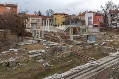 Plovdiv, Bulgaristan - 30 Aralık 2016: Panorama in Ruins of Roma Odeon şehir Plovdiv,