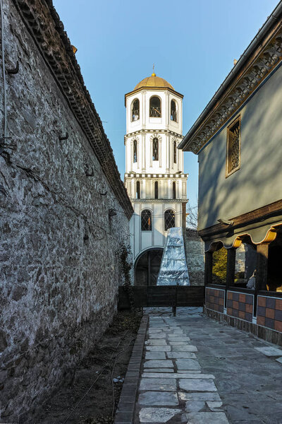 PLOVDIV, BULGARIA - ЯНВАРЬ 2 2017: Церковь Св. Константина и Св. Елены со времен Болгарского Возрождения в старом городе Пловдиве
,
