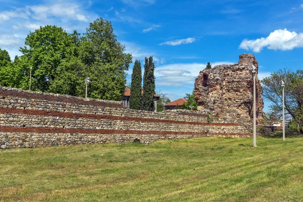Руины римских укреплений в Диоклетианополисе, г. Хисаря, Пловдивская область — стоковое фото