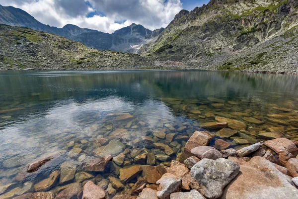 Panoramablick auf Musalenski-Seen und Musala-Gipfel, Rila-Gebirge — Stockfoto