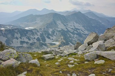 Şaşırtıcı panorama fron Valyavishki Kınalı tepe, Pirin Dağı