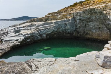 Panoramik Thassos Adası, Doğu Makedonya ve Trakya içindeki Giola doğal Havuzu