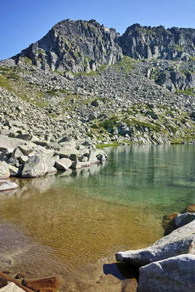 Increíble vista del lago Argirovo, montaña Pirin —  Fotos de Stock