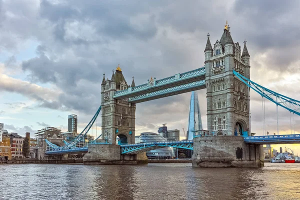 Tower Bridge Londra günbatımı Panoraması ikindi, İngiltere — Stok fotoğraf