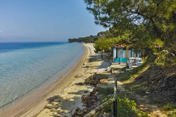 Pláž s modré vody v ostrově Thassos, Východní Makedonie a Thrákie — Stock fotografie