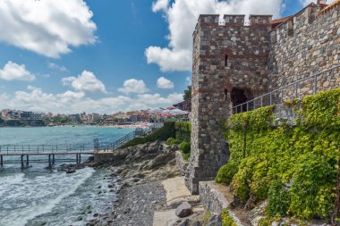 Süzebolu eski kasaba Burgaz bölge antik sur ile şaşırtıcı panorama