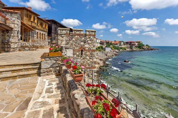 Panorama incrível com fortificações antigas na cidade velha de Sozopol, região de Burgas — Fotografia de Stock