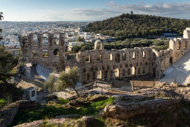 Atina, Attica akropolisi Herodes Atticus Odeon kalıntıları