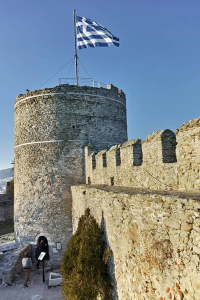 Torre de la fortaleza bizantina en Kavala, Macedonia Oriental y Tracia — Foto de Stock