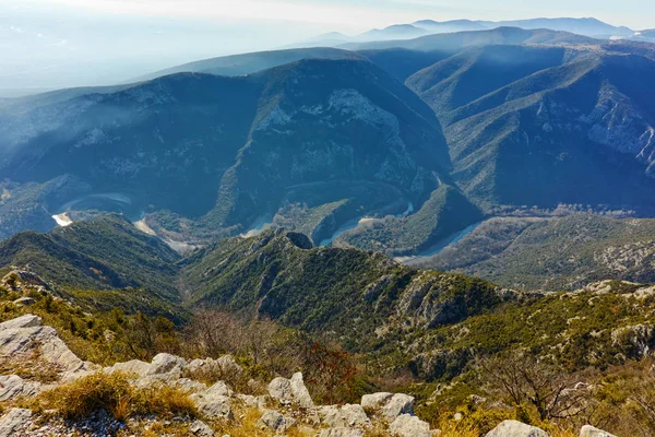Fantastische Panorama van Nestos kloof in de buurt van de stad van Xanthi, Oost-Macedonië en Thracië, — Stockfoto