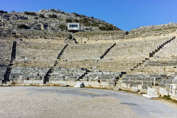 Ruïnes van de oude Theater op het archeologische gebied van Philippi, Oost-Macedonië en Thracië — Stockfoto