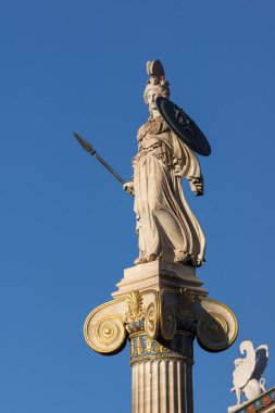 Athena heykeli önünde Academy of Athens, Attika