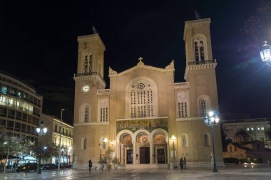 Gece fotoğraf Atina, Attica Büyükşehir Katedrali
