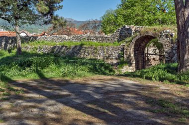 Pirot kalesinin panoramik görünüm