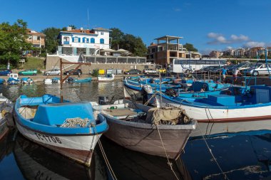 Sozopol, Bulgaristan - 12 Temmuz 2016: Süzebolu şehir, Burgaz bölge bağlantı noktasının şaşırtıcı Panorama