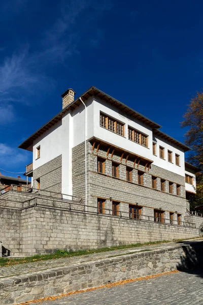 Metsovo, Epirus, Grekland - oktober 19 2013: Panoramautsikt över byn Metsovo, Grekland — Stockfoto