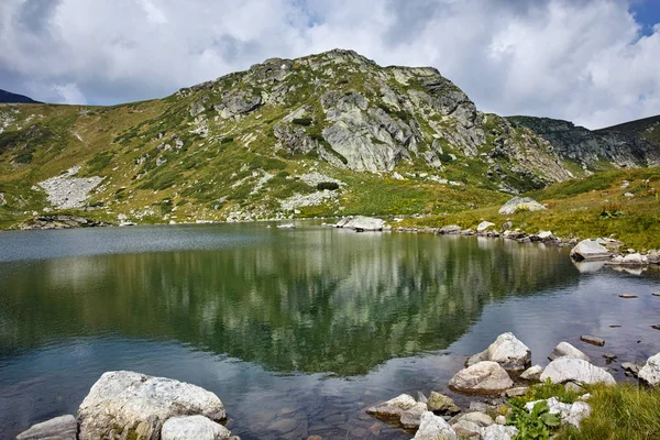 Incredibile vista sul lago Trefoil, montagna di Rila, i sette laghi di Rila — Foto Stock