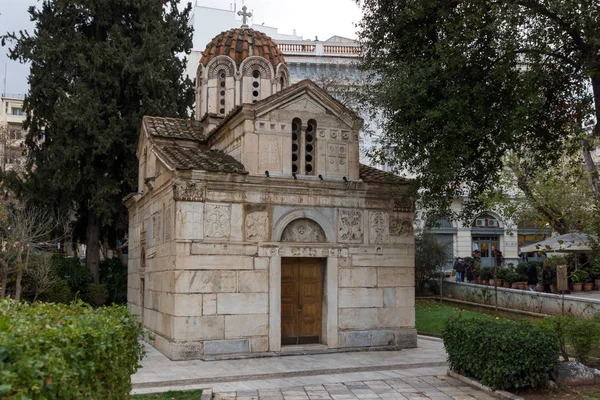 Удивительный вид на церковь Святого Элефтериоса в Афинах, Аттика — стоковое фото