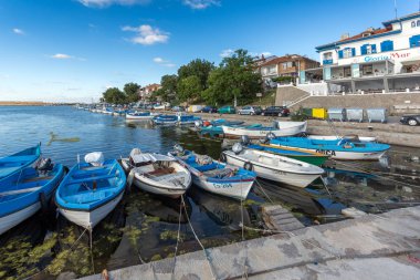 Sozopol, Bulgaristan - 12 Temmuz 2016: Süzebolu şehir, Burgaz bölge bağlantı noktasının şaşırtıcı Panorama