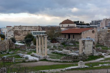Gün batımı kitaplığı görünümü, Hadrian'ın Atina