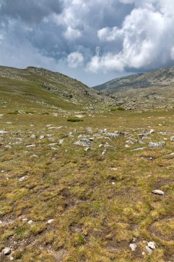 Panorama Banderitsa üzerinden geçmek için Spano Pole, Pirin Dağı