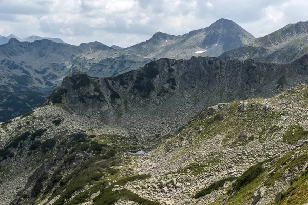 Καταπληκτική θέα από Banderitsa pass, Πιρίν — Φωτογραφία Αρχείου