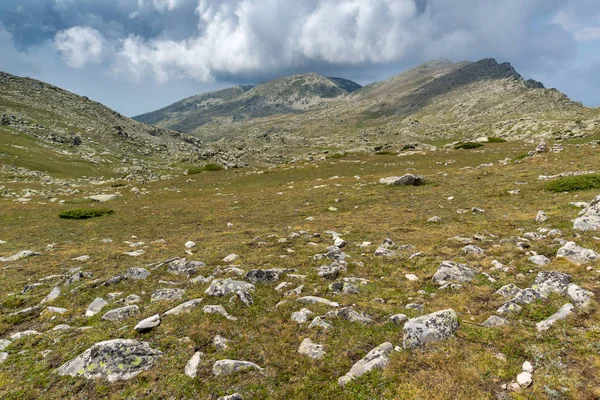 Panorama från Banderitsa passera till Spano Pole, Pirin berget — Stockfoto